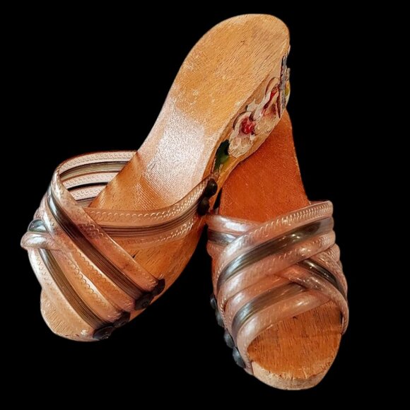 Rare 1940s Philippines Wedge Sandal Childs Shoe Hand Painted Carved Wood WWII - Picture 2 of 8
